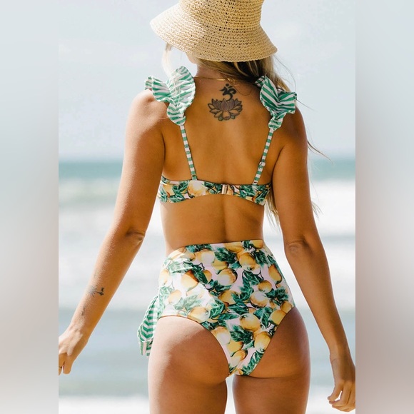 SPORTS SWIMWEAR NWT Lemon Bikini size L - Picture 2 of 5